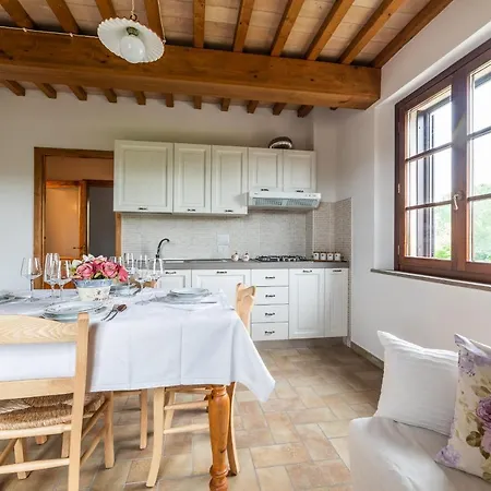 Il Mandorlo Nella Campagna Di Certaldo Apartment *